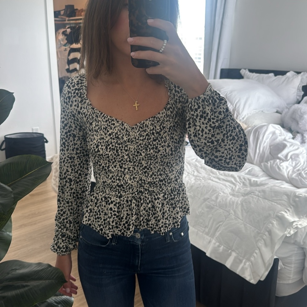 Urban outfitters blouse size xs